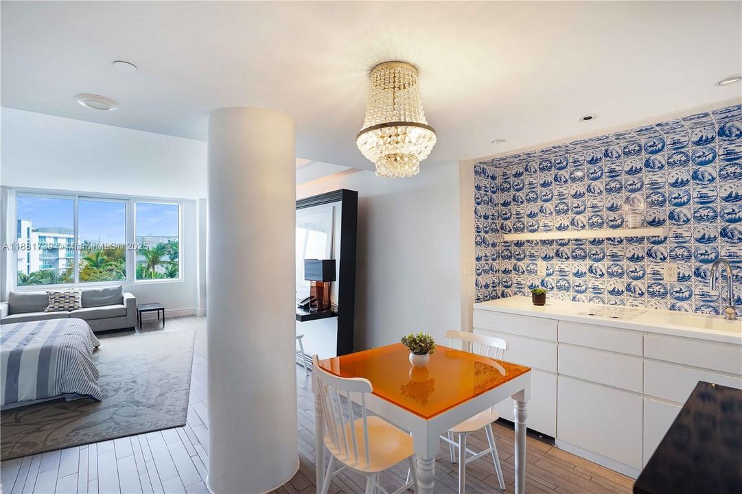 待售: $265,000 (0 贝兹, 1 浴室, 485 平方英尺)