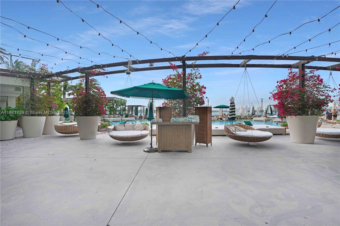 待售: $265,000 (0 贝兹, 1 浴室, 485 平方英尺)