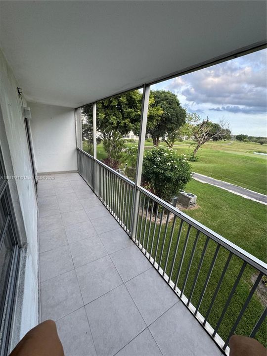 Recientemente alquilado: $1,700 (2 camas, 1 baños, 953 Pies cuadrados)