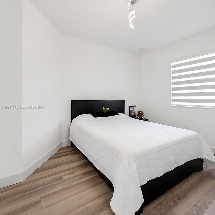 En Venta: $595,000 (3 camas, 2 baños, 1838 Pies cuadrados)