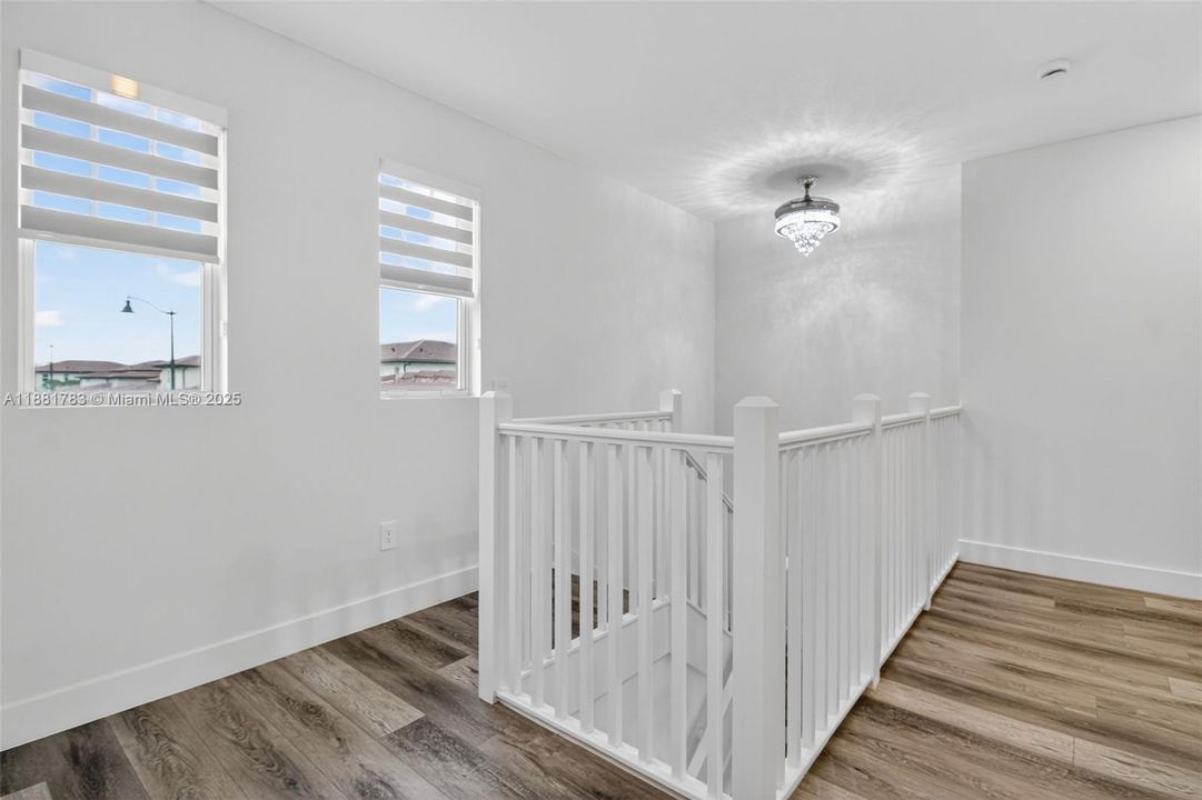 For Sale: $1,500,000 (5 beds, 4 baths, 3888 Square Feet)