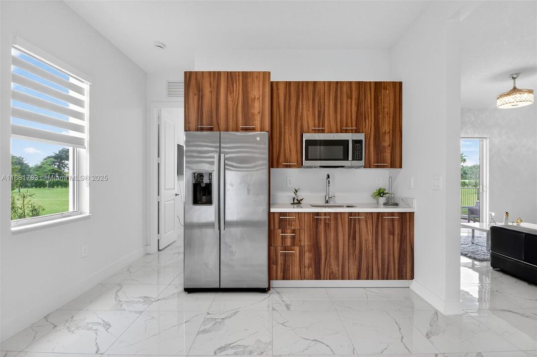 For Sale: $1,500,000 (5 beds, 4 baths, 3888 Square Feet)