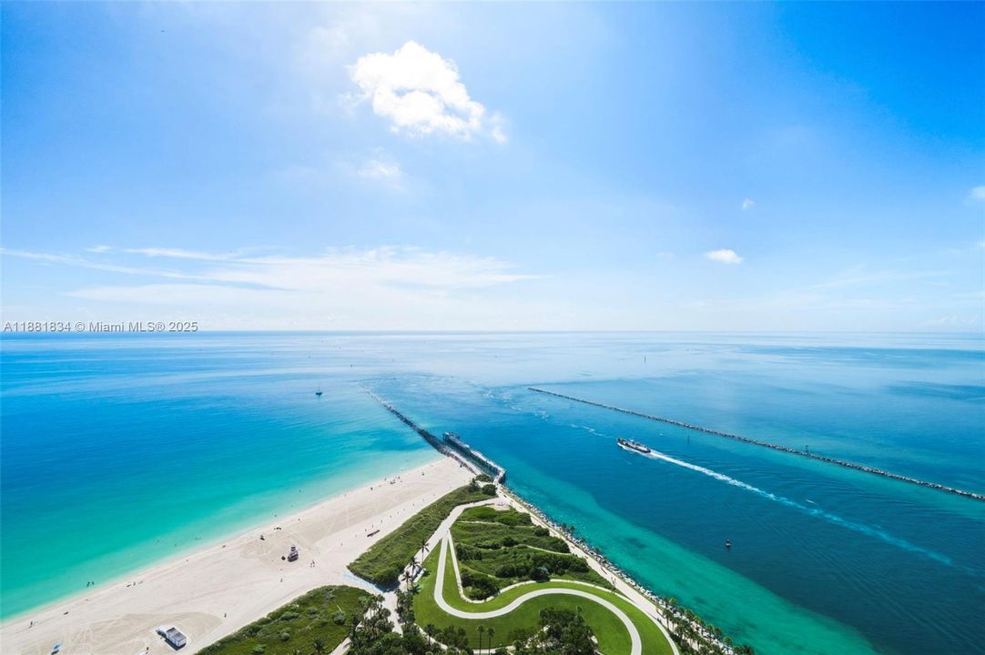 待售: $24,250,000 (4 贝兹, 3 浴室, 5049 平方英尺)