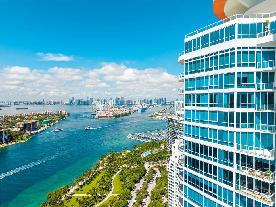 待售: $24,250,000 (4 贝兹, 3 浴室, 5049 平方英尺)