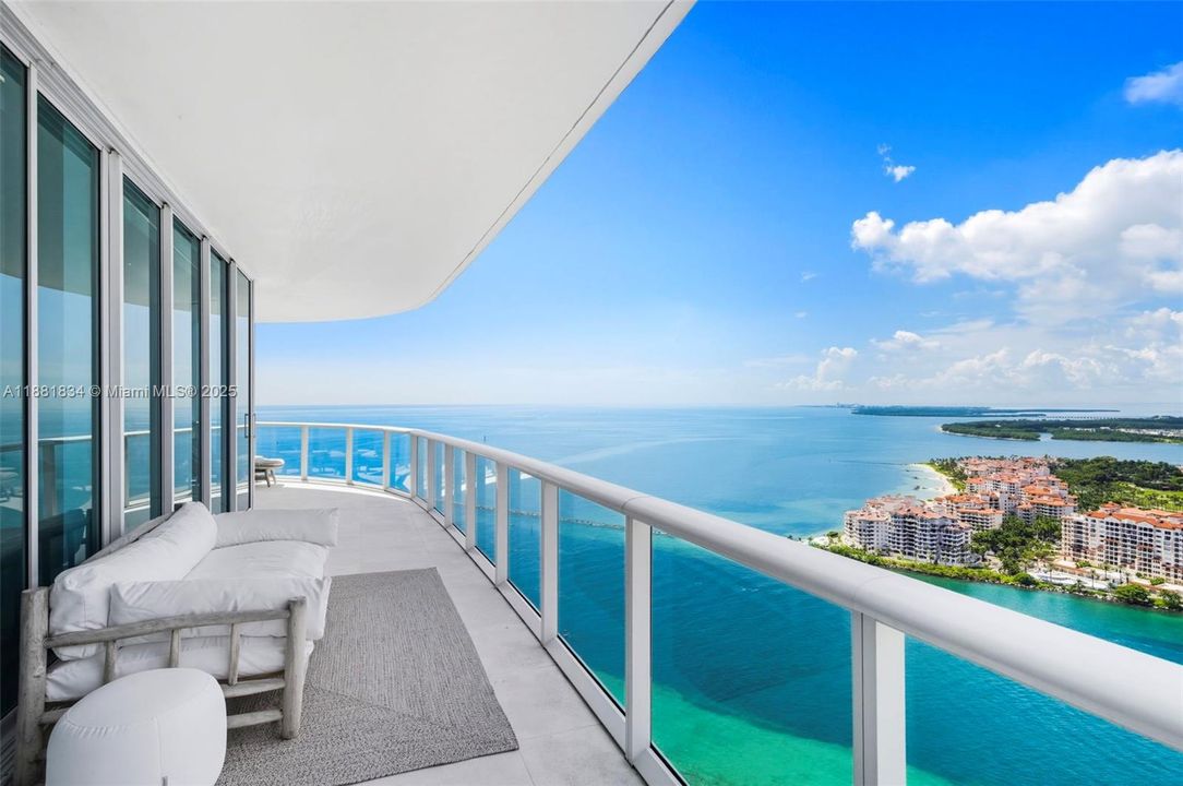 待售: $24,250,000 (4 贝兹, 3 浴室, 5049 平方英尺)