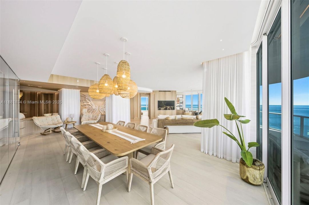 待售: $24,250,000 (4 贝兹, 3 浴室, 5049 平方英尺)