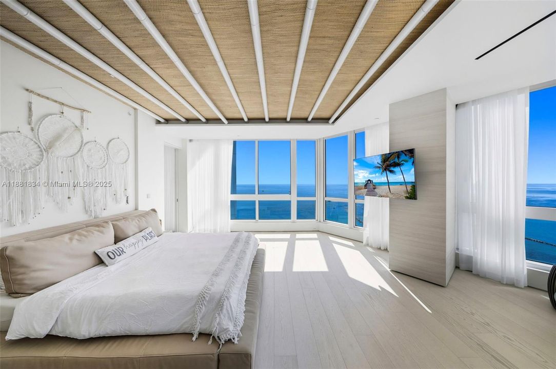 待售: $24,250,000 (4 贝兹, 3 浴室, 5049 平方英尺)