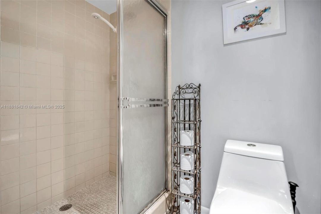 最近售出: $189,999 (2 贝兹, 2 浴室, 1437 平方英尺)