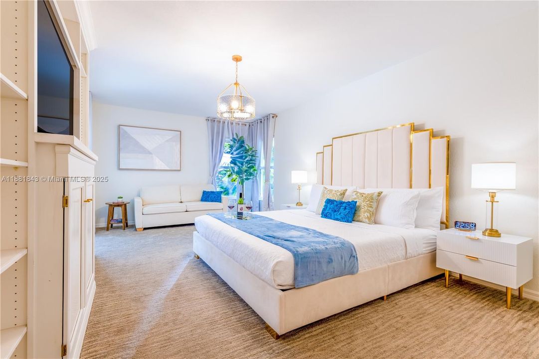 For Sale: $530,000 (3 beds, 2 baths, 1653 Square Feet)