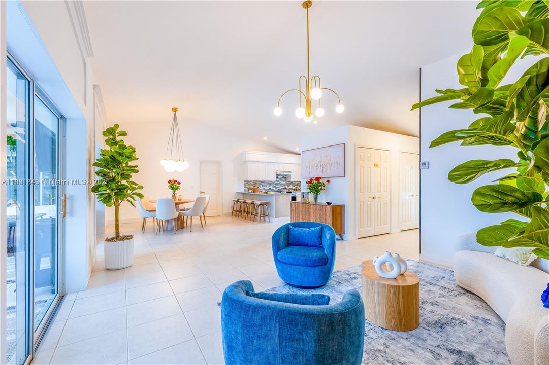 For Sale: $530,000 (3 beds, 2 baths, 1653 Square Feet)