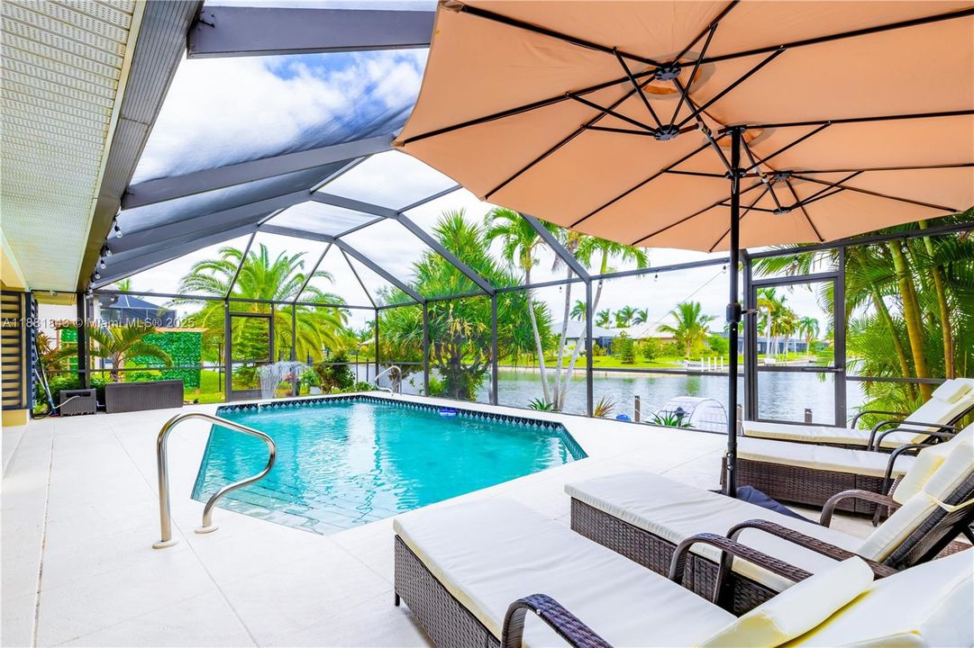 For Sale: $530,000 (3 beds, 2 baths, 1653 Square Feet)