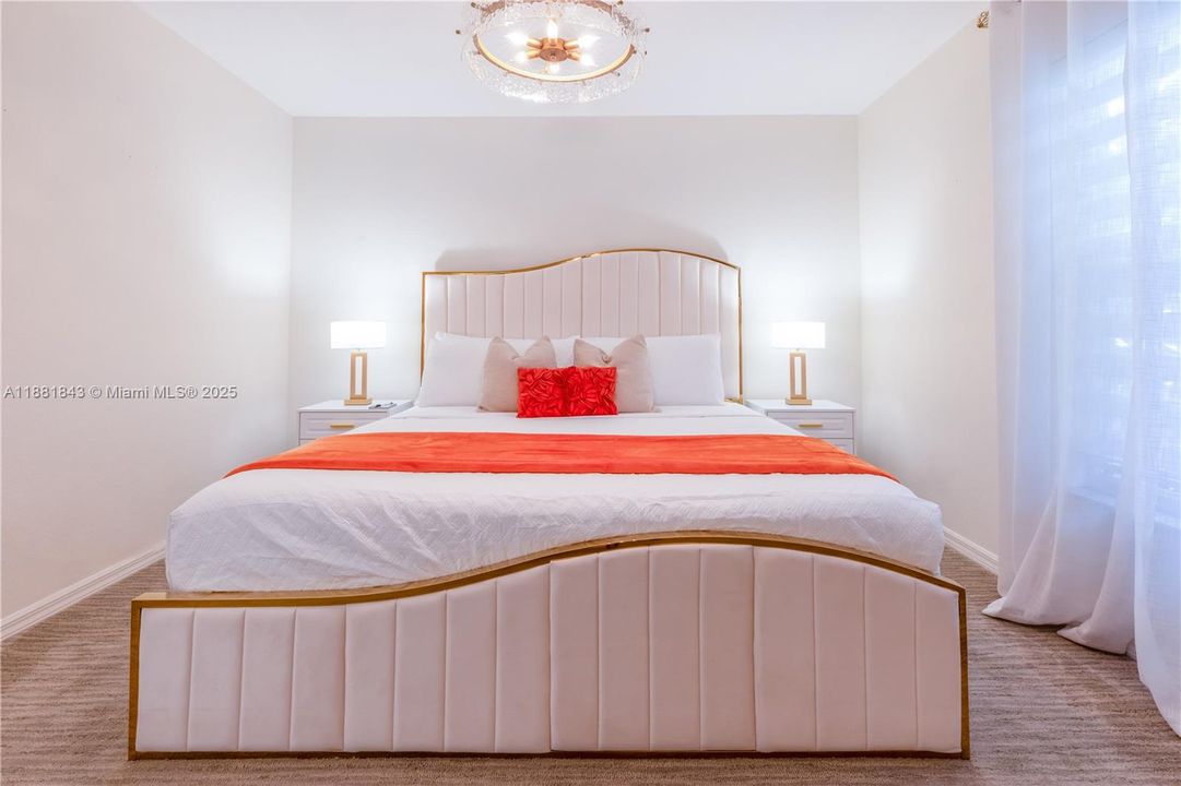 For Sale: $530,000 (3 beds, 2 baths, 1653 Square Feet)