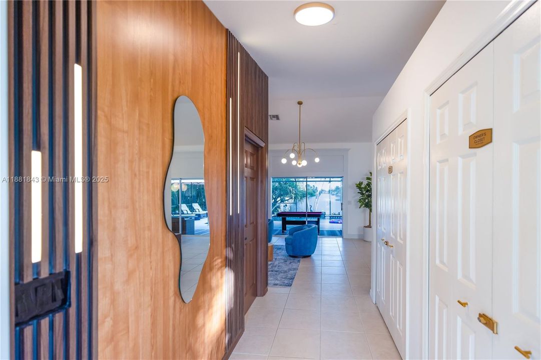 For Sale: $530,000 (3 beds, 2 baths, 1653 Square Feet)