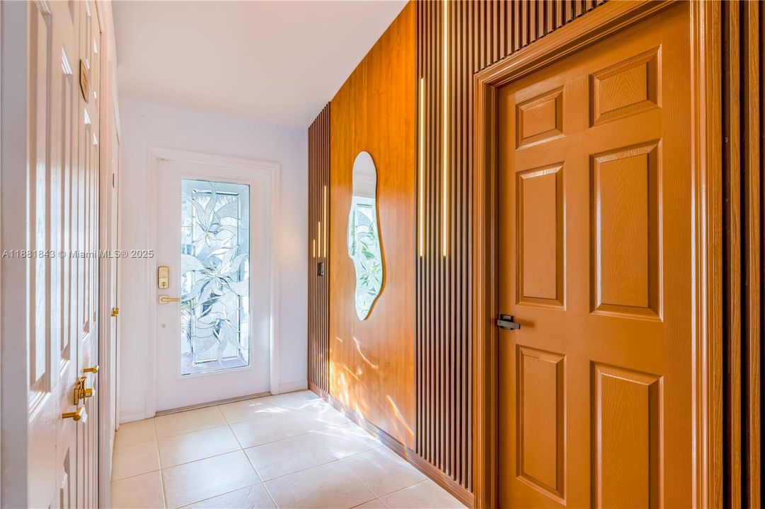 For Sale: $530,000 (3 beds, 2 baths, 1653 Square Feet)