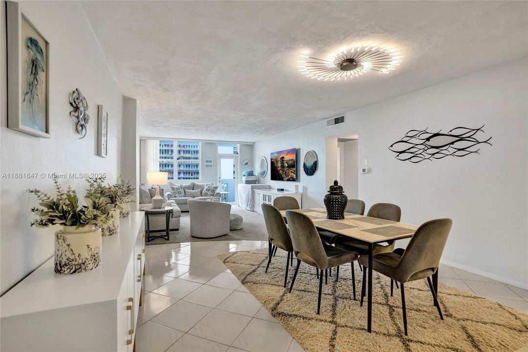 Activo con contrato: $395,000 (1 camas, 1 baños, 950 Pies cuadrados)