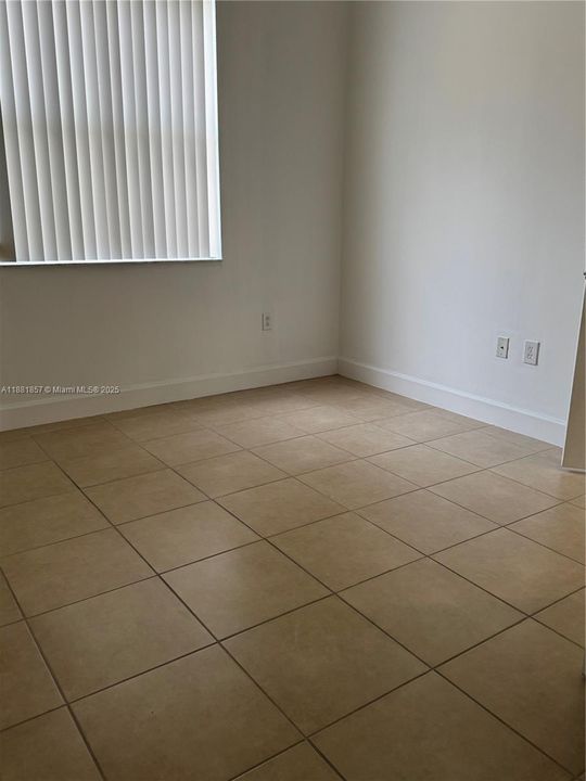 Недавно арендовано: $3,200 (4 спален, 3 ванн, 2065 Квадратных фут)