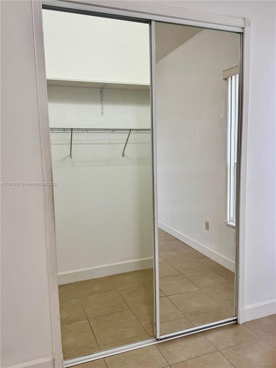 Недавно арендовано: $3,200 (4 спален, 3 ванн, 2065 Квадратных фут)