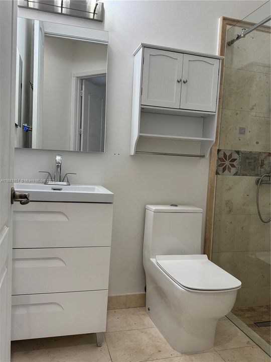 Недавно арендовано: $3,200 (4 спален, 3 ванн, 2065 Квадратных фут)