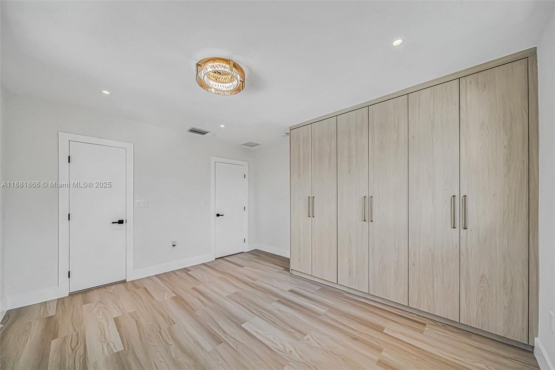 For Sale: $3,500,000 (4 beds, 3 baths, 3219 Square Feet)