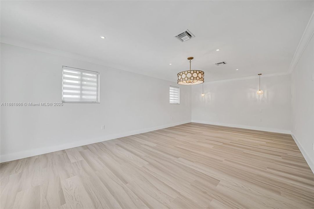 For Sale: $3,500,000 (4 beds, 3 baths, 3219 Square Feet)