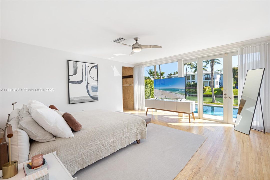 Activo con contrato: $23,000 (3 camas, 3 baños, 2501 Pies cuadrados)