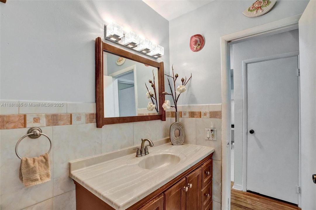 Active With Contract: $665,000 (3 beds, 2 baths, 1852 Square Feet)