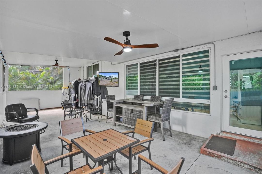 Active With Contract: $665,000 (3 beds, 2 baths, 1852 Square Feet)