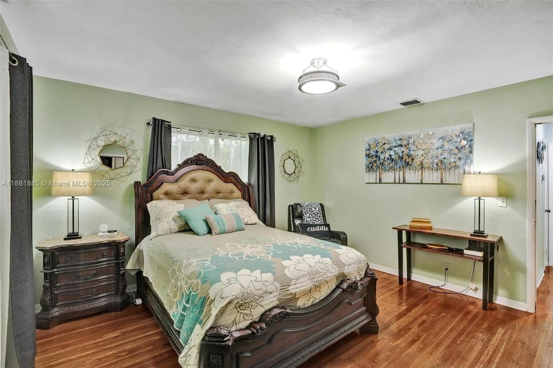 Active With Contract: $665,000 (3 beds, 2 baths, 1852 Square Feet)