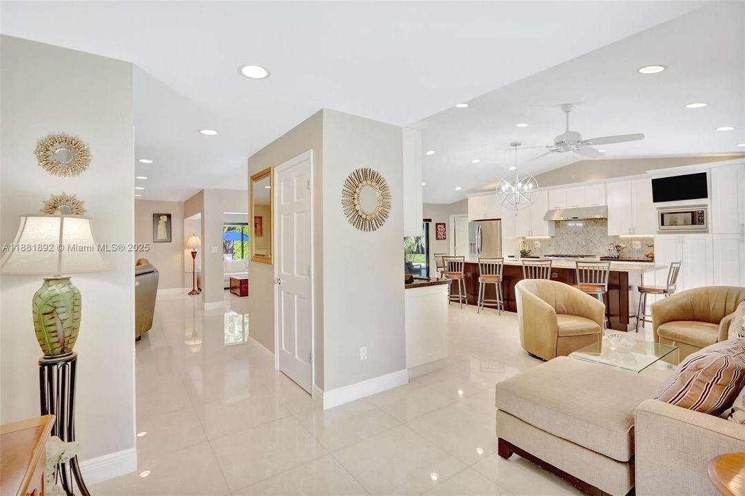 Recently Sold: $1,390,000 (5 beds, 3 baths, 2986 Square Feet)