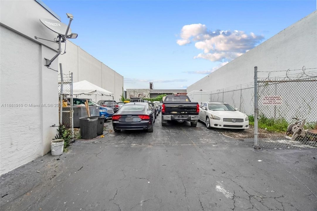 На продажу: $950,000 (0 спален, 0 ванн, 0 Квадратных фут)