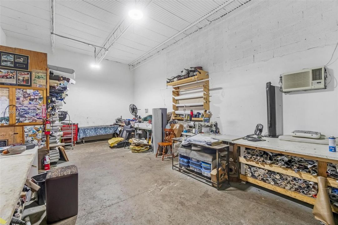 На продажу: $950,000 (0 спален, 0 ванн, 0 Квадратных фут)