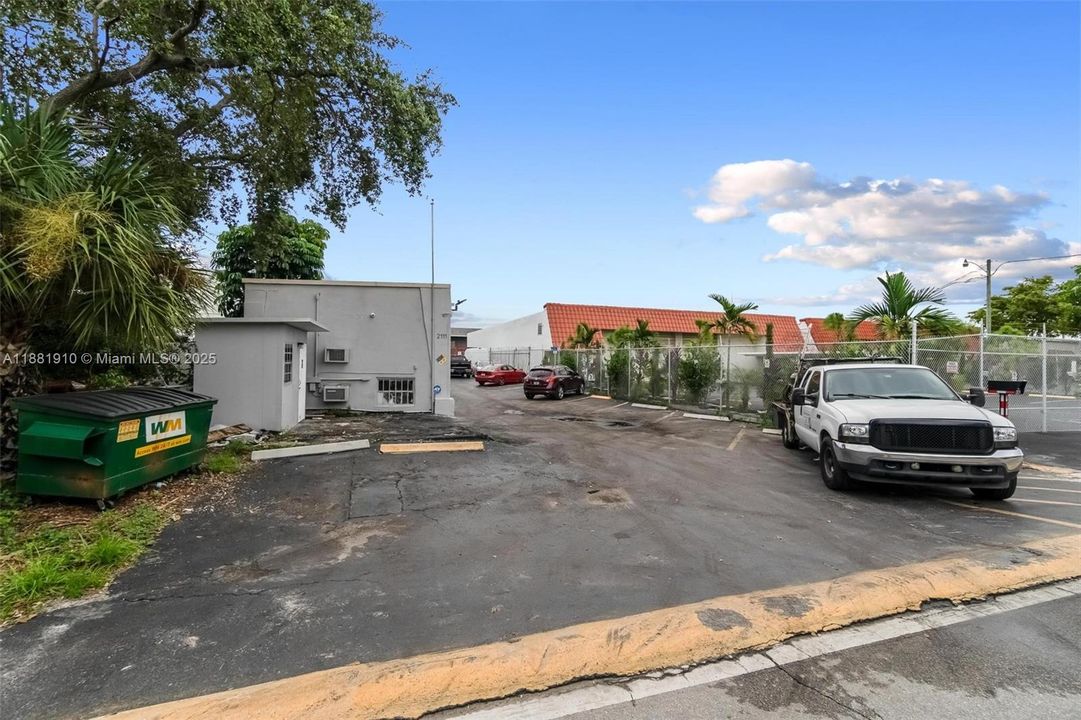 На продажу: $950,000 (0 спален, 0 ванн, 0 Квадратных фут)