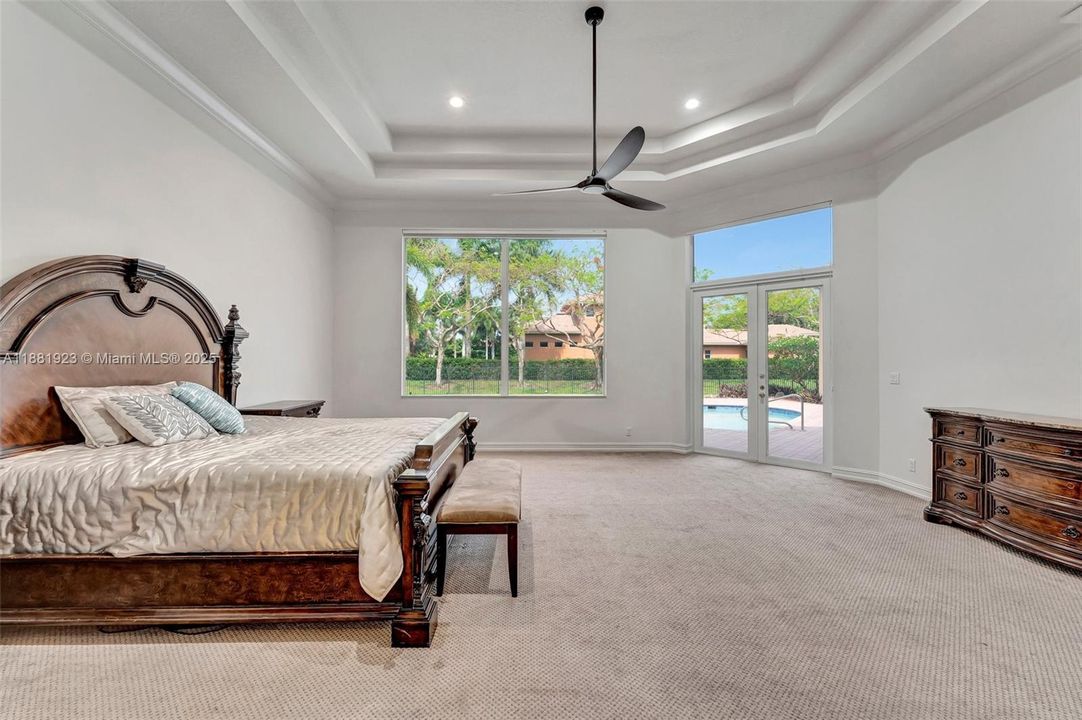 В аренду: $10,500 (6 спален, 4 ванн, 4246 Квадратных фут)