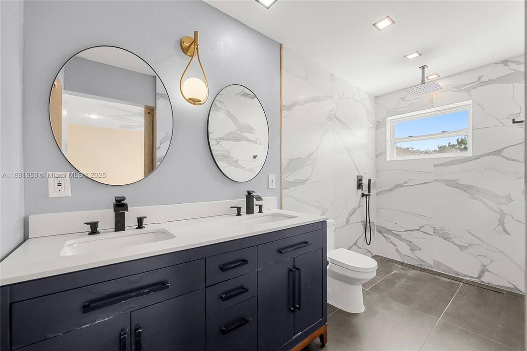 Под контрактом: $500,000 (3 спален, 2 ванн, 1424 Квадратных фут)