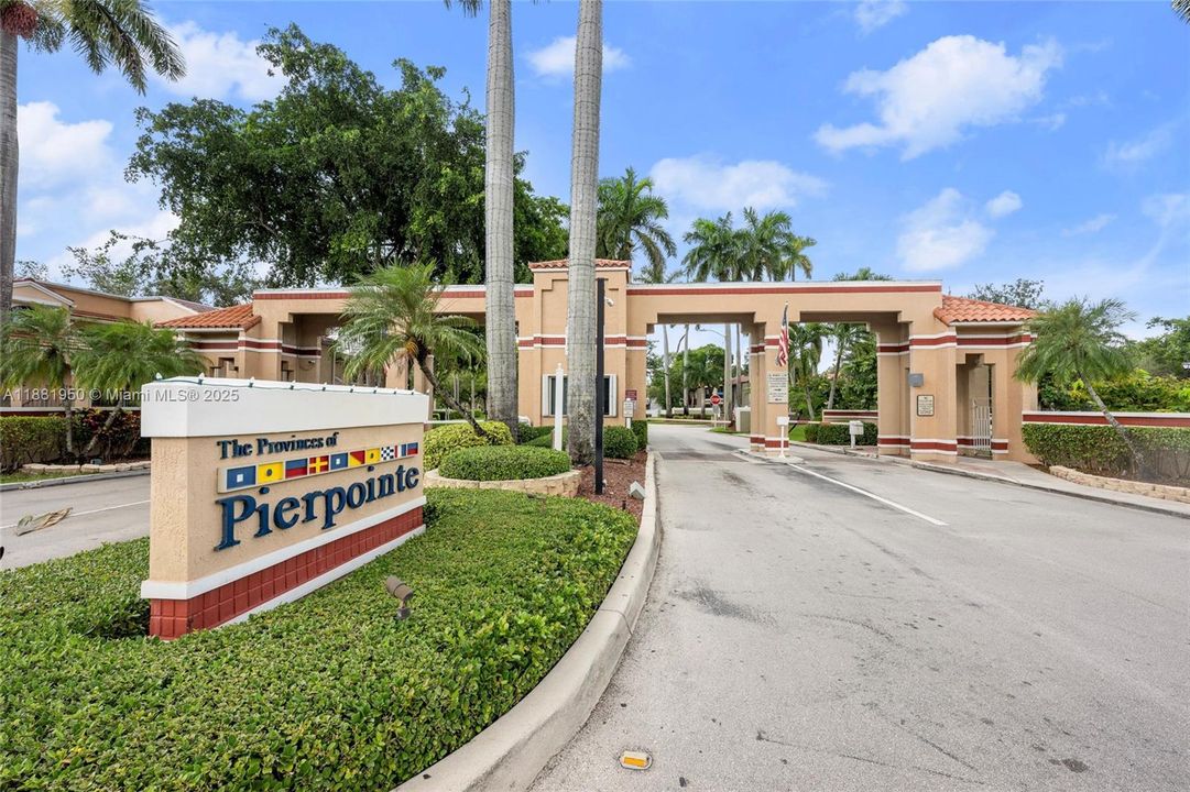 Под контрактом: $500,000 (3 спален, 2 ванн, 1424 Квадратных фут)