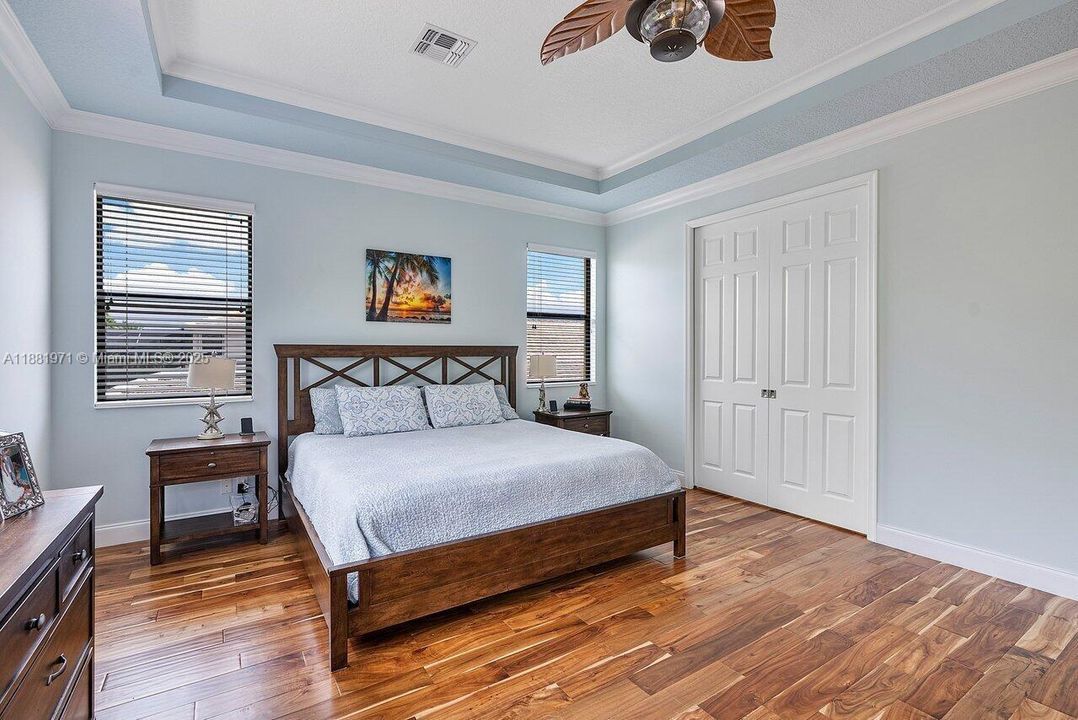 For Sale: $1,750,000 (5 beds, 4 baths, 4160 Square Feet)