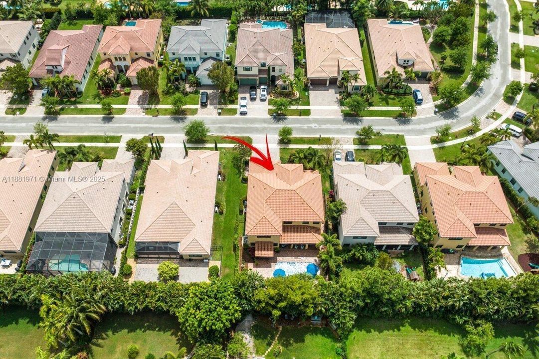 For Sale: $1,750,000 (5 beds, 4 baths, 4160 Square Feet)