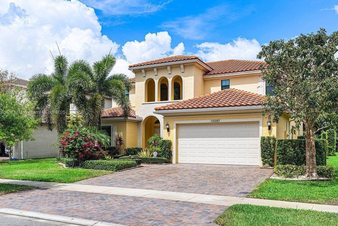 For Sale: $1,750,000 (5 beds, 4 baths, 4160 Square Feet)