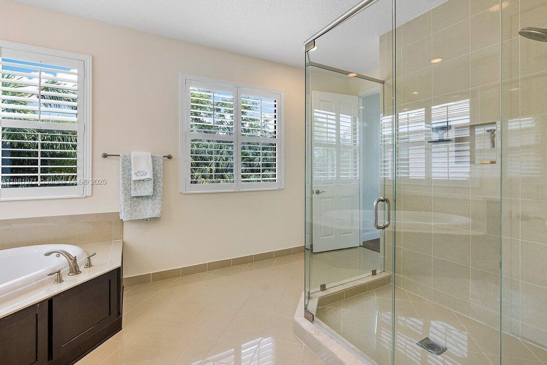 For Sale: $1,750,000 (5 beds, 4 baths, 4160 Square Feet)