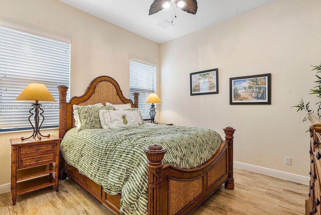 For Sale: $1,750,000 (5 beds, 4 baths, 4160 Square Feet)