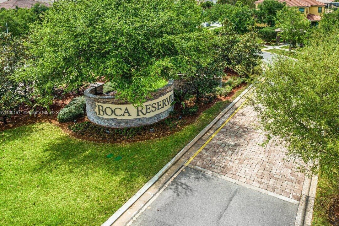 For Sale: $1,750,000 (5 beds, 4 baths, 4160 Square Feet)