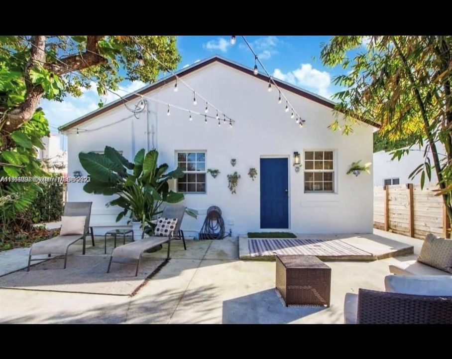 待售: $1,090,000 (4 贝兹, 3 浴室, 1812 平方英尺)