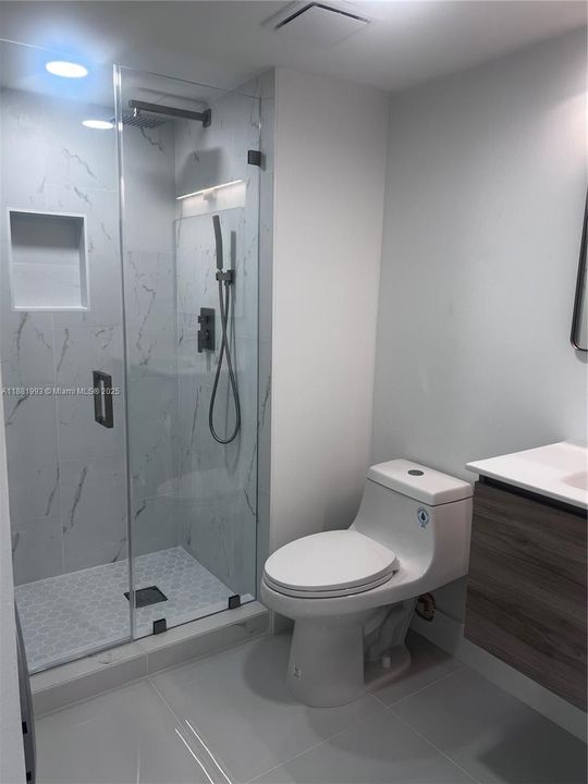 For Sale: $349,000 (2 beds, 2 baths, 1256 Square Feet)