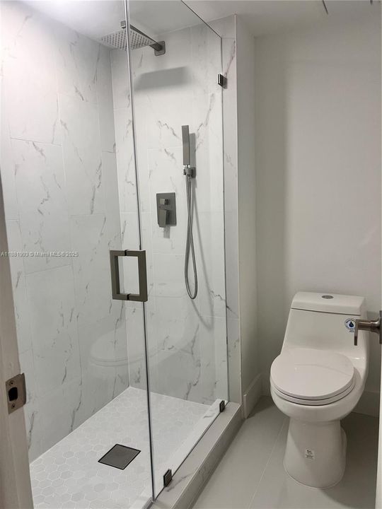 For Sale: $349,000 (2 beds, 2 baths, 1256 Square Feet)