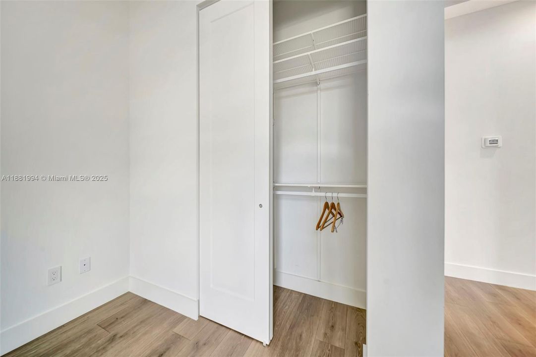 В аренду: $10,000 (4 спален, 3 ванн, 2572 Квадратных фут)