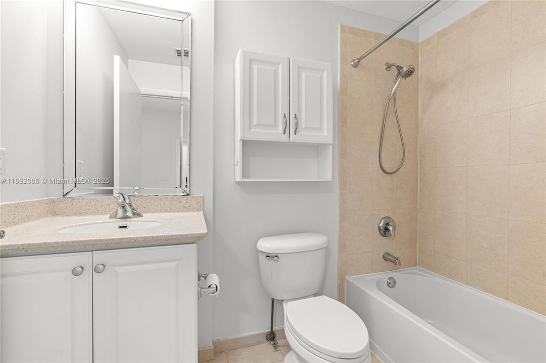 Recently Rented: $4,600 (3 beds, 3 baths, 1650 Square Feet)