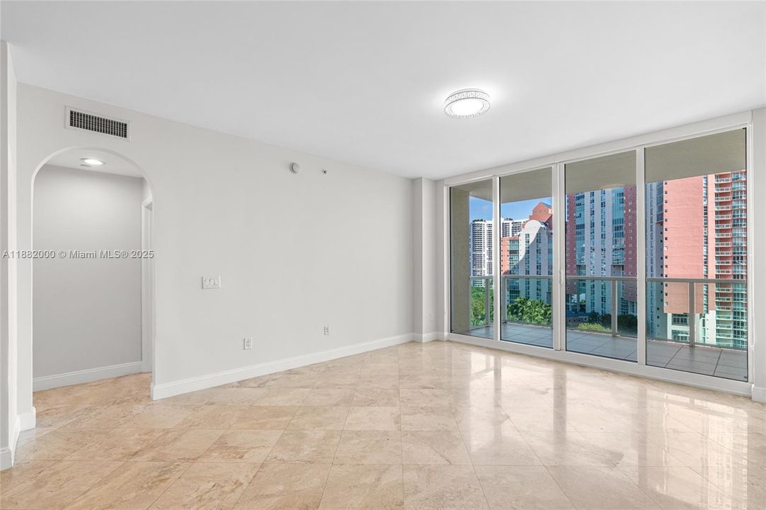 Recently Rented: $4,600 (3 beds, 3 baths, 1650 Square Feet)