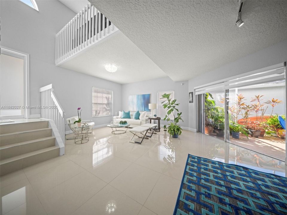 Active With Contract: $3,800 (3 beds, 2 baths, 1870 Square Feet)