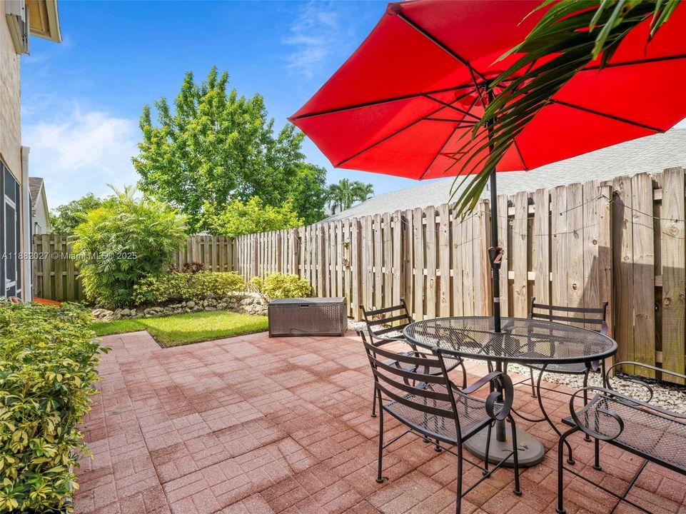 Active With Contract: $3,800 (3 beds, 2 baths, 1870 Square Feet)