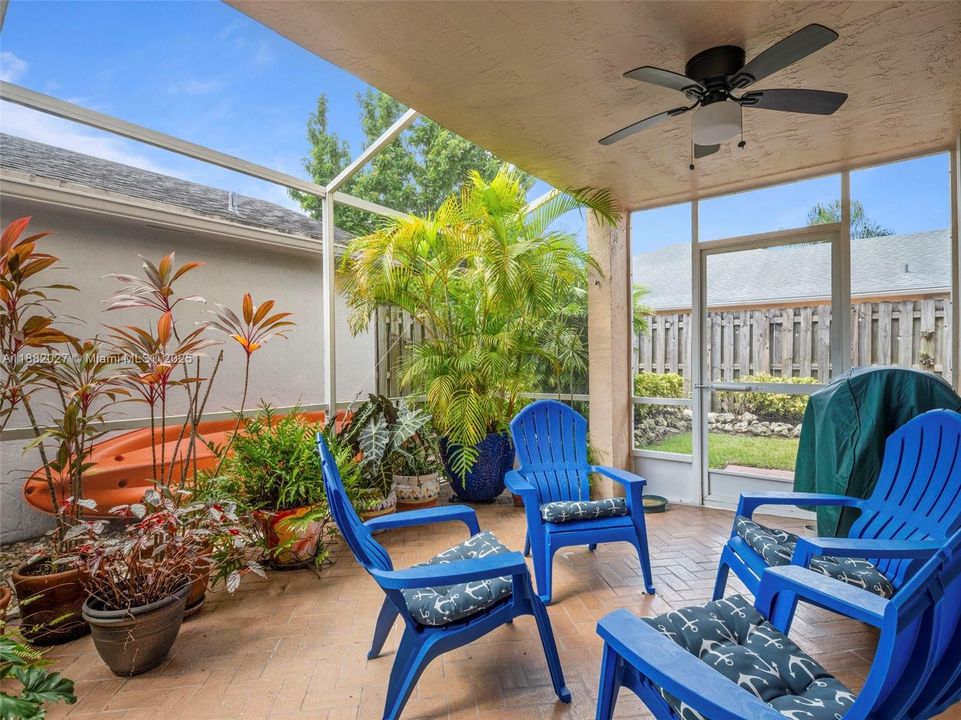 Active With Contract: $3,800 (3 beds, 2 baths, 1870 Square Feet)